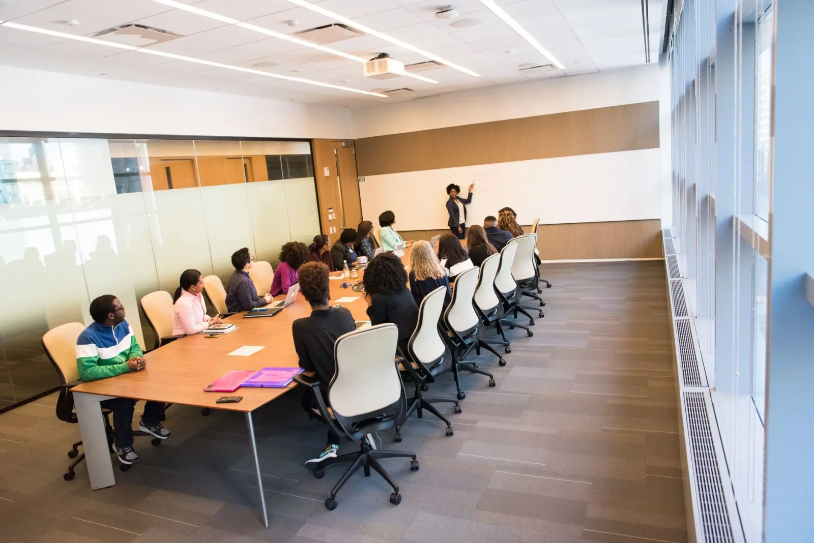 中小企业网站建设与小程序开发：三大主流技术方案对比解析