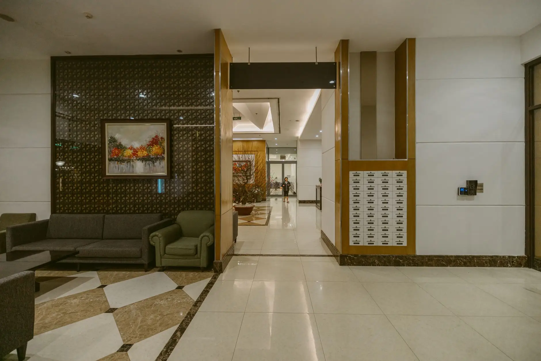 中小企业网站建设选型指南：从模板建站到定制开发的成本与效果对比